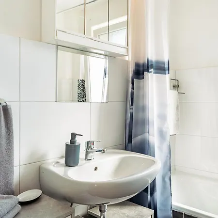 Апартаменты Hannover-laatzen